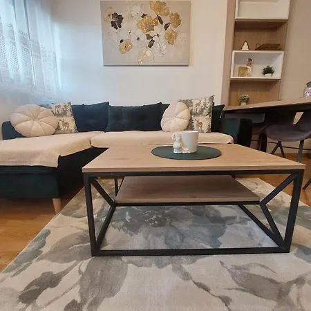 Jasmina 즐라티보